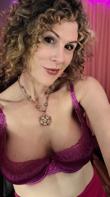 Just about to log in for some camming!   >>>>>>>>> https://t.co/OznQqXSZPf https://t.co/hJQCk9QUsz<a href="/tag/clip"class="tags"><span>#clip</span></a><a href="/tag/bigtits"class="tags"><span>#bigtits</span></a>