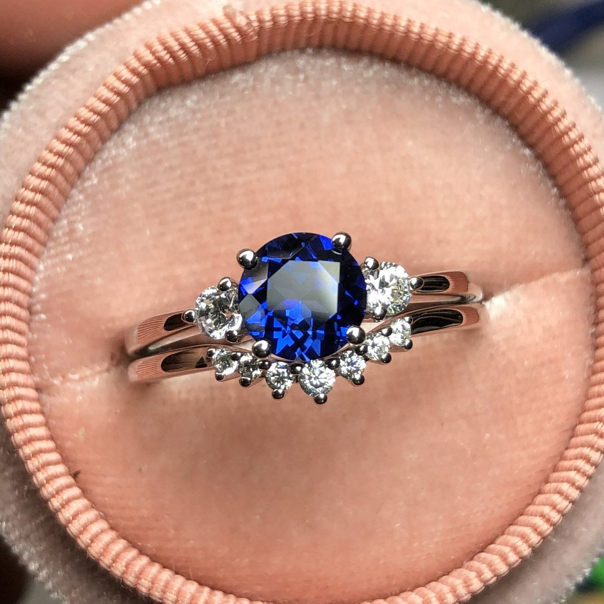 lukeylux's tweet image. Midnight blue and sparkling white 🤍 

Hera, set with sapphire and Moissanite in sterling silver