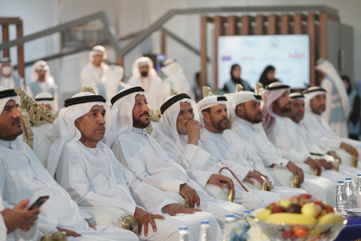 dibba_mun's tweet photo. .
.
انطلقت مساء اليوم النسخة العاشرة من مهرجان المالح والصيد البحري في جزيرة الحصن بمدينة دبا الحصن تحت شعار "عبق التراث وألق المستقبل" وقد شهد حفل الافتتاح حضور نخبة من رؤساء ومدراء الدوائر الحكومية وكبار المسؤولين والشخصيات البارزة، وسط إقبال كبير من أبناء مدينة دبا الحصن https://t.co/1GTgMBcWq7
