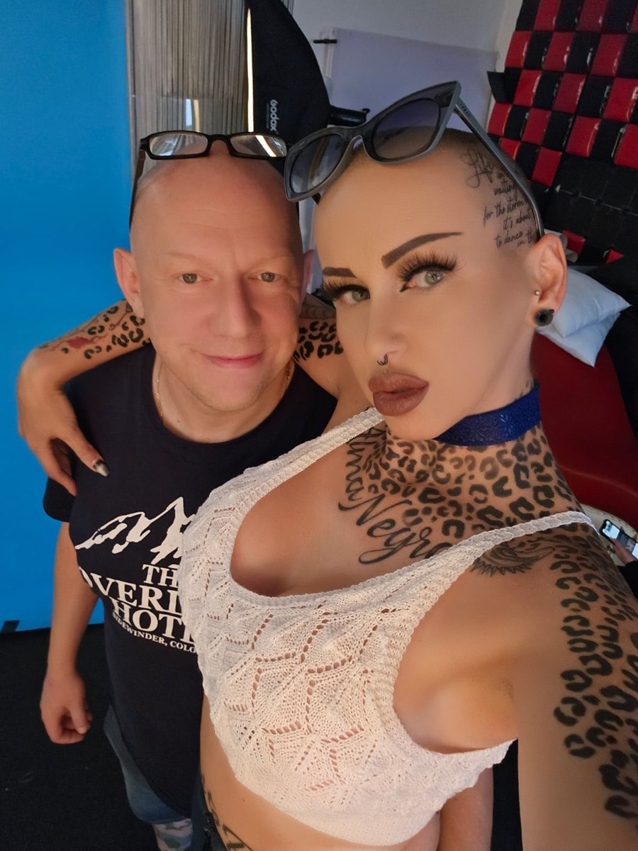 Small BTS from a shoot with lovely <a href="/_MissLucy_/">💎 Glowing Darkness 💎 NEW WEBSITE! 🔥</a> in amazing outfit from @pairadizewear in our studio <a href="/AfsbWorld/">AFSB-World</a>