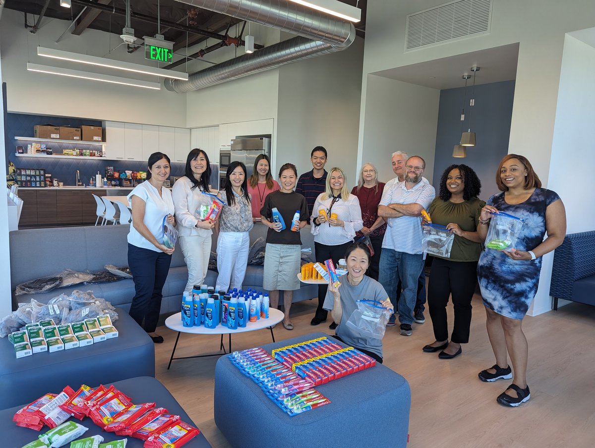 Huge thanks to MuRata Company in Irvine for this amazing donation of hygiene kits for the struggling people we serve!

Thank you for showing our neighbors in need that they are loved and supported by a caring and compassionate community ❤️

#PathwaysPassion
<a href="/murata_na/">Murata Americas</a>
