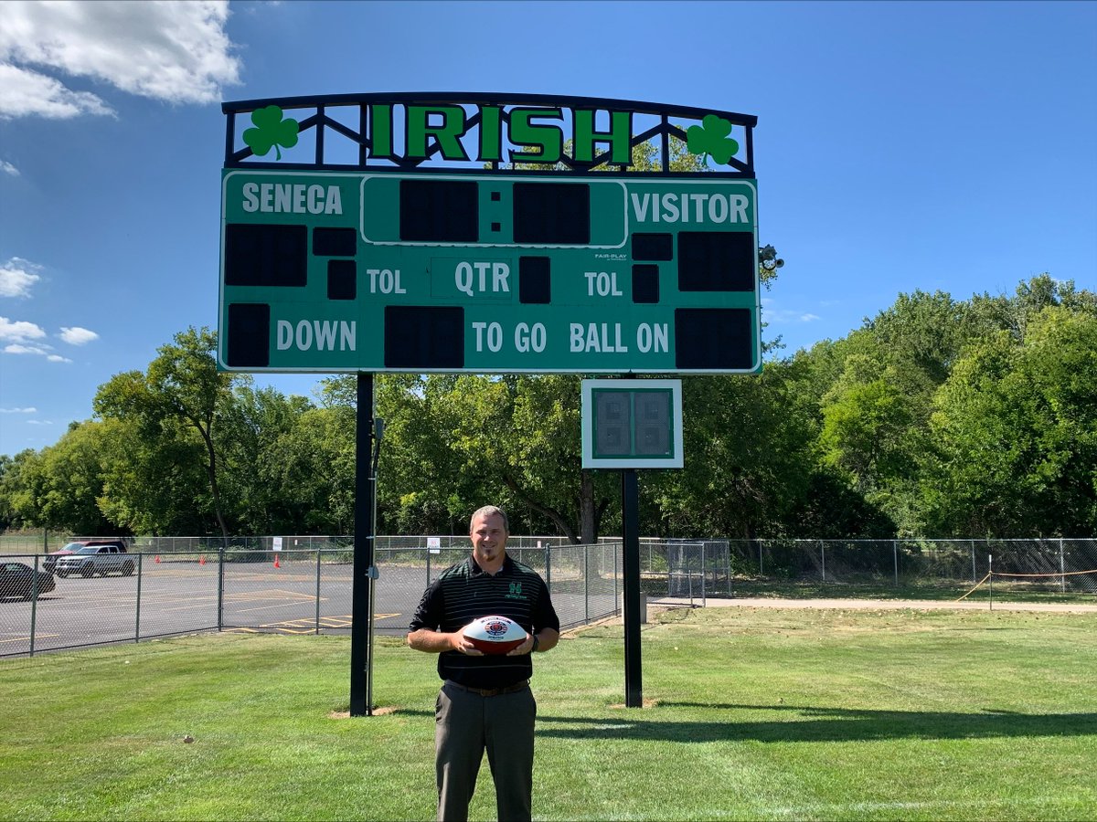 BearsOutreach's tweet photo. Congratulations to Terry Maxwell of Seneca Township High School for being our Week 1 #CoachOfTheWeek winner brought to you by @Athletico!

#ThisIsHSFootball x @BWWings https://t.co/mHLJ2Xei2y