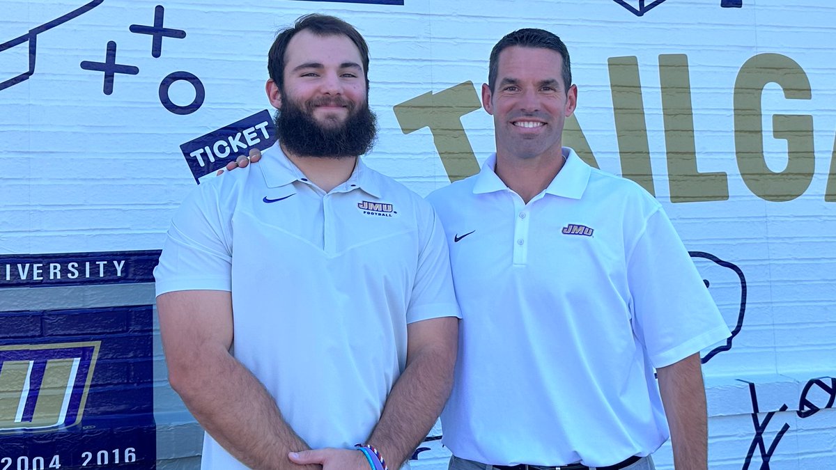 Can wait to start year 3⃣ in the booth this Saturday for James Madison🏈! Some exciting changes this season on the JMU Radio Network ... 🎙️ My new partner in the booth will be former Dukes TE Drew Painter ⌚️ Expanded to a 2⃣-hour pregame show @drewpainter90 | @JMUFootball