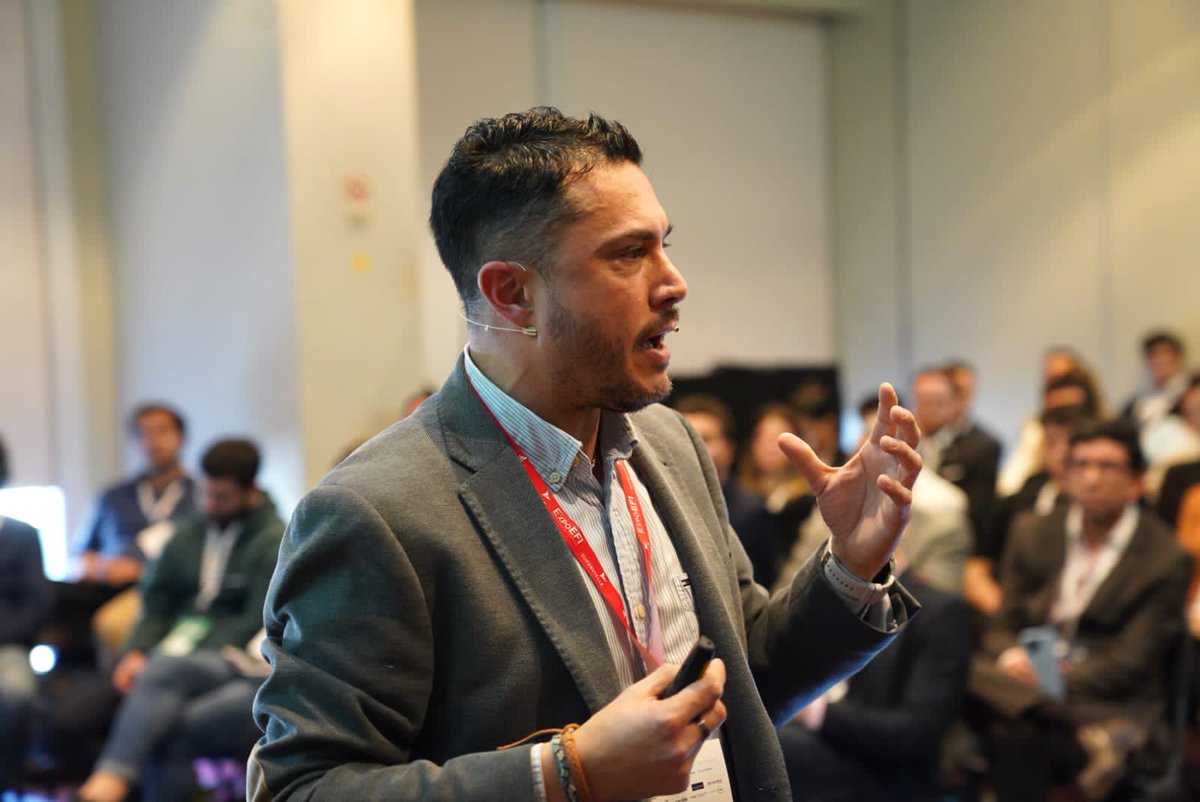 Expo EFI tweet media