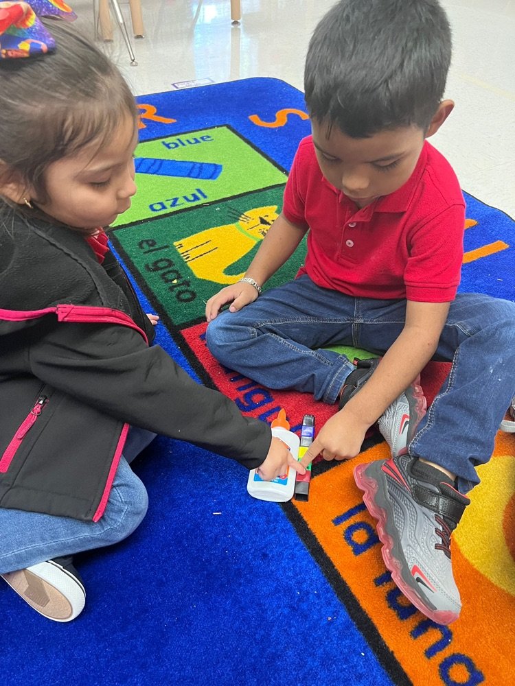 ERChapaElem's tweet image. 📏🔍 Learning Measurement in Mrs. Antuna’s Headstart Class! 📚 Exciting times as they measure and explore. #LearningMeasurement #MrsAntunasClass