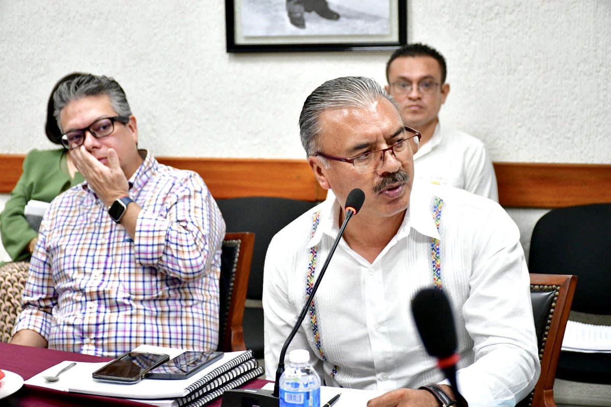 SNTE56Veracruz's tweet photo. La Sección 56 del SNTE presente en la Tercera Sesión Ordinaria del Consejo Directivo 2023 del Instituto de Pensiones: Decisiones Clave para el Futuro

Nota completa:
https://t.co/idla1181EN

#𝙎𝙤𝙮𝙎𝙉𝙏𝙀56 🟠
#𝗟𝗮𝗨𝗻𝗶𝗱𝗮𝗱𝗡𝘂𝗲𝘀𝘁𝗿𝗮𝗙𝗼𝗿𝘁𝗮𝗹𝗲𝘇𝗮 🙋🙋‍♂️ ✅ https://t.co/4vq5Ofwcmr