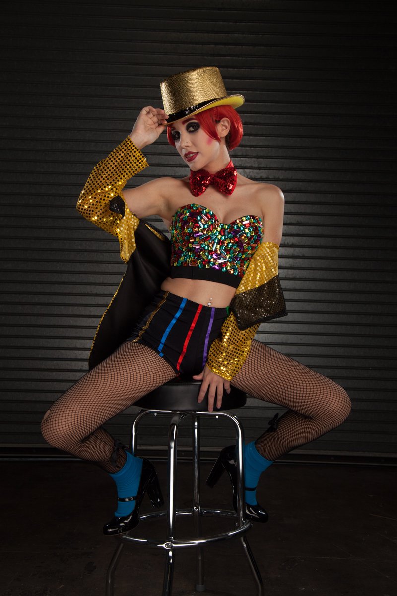 Harleyloveshack's tweet photo. #ThrowbackThursday Let's do the time wrap again!
#rockyhorrorpictureshow #rockyhorror #rhps #Columbia #movie #cosplay #cosplayers #cosplayerofinstagram #cosplayphotography #cosplaying #gold #timewrap #costume #costuming #costumes #red #shiny #postofthday #photooftheday #model https://t.co/Qore6iyE7S