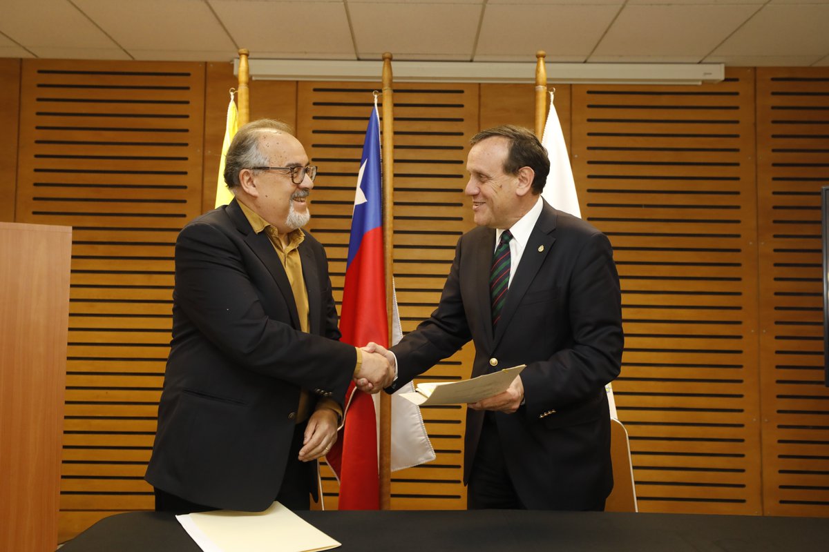 Universidad Católica tweet media