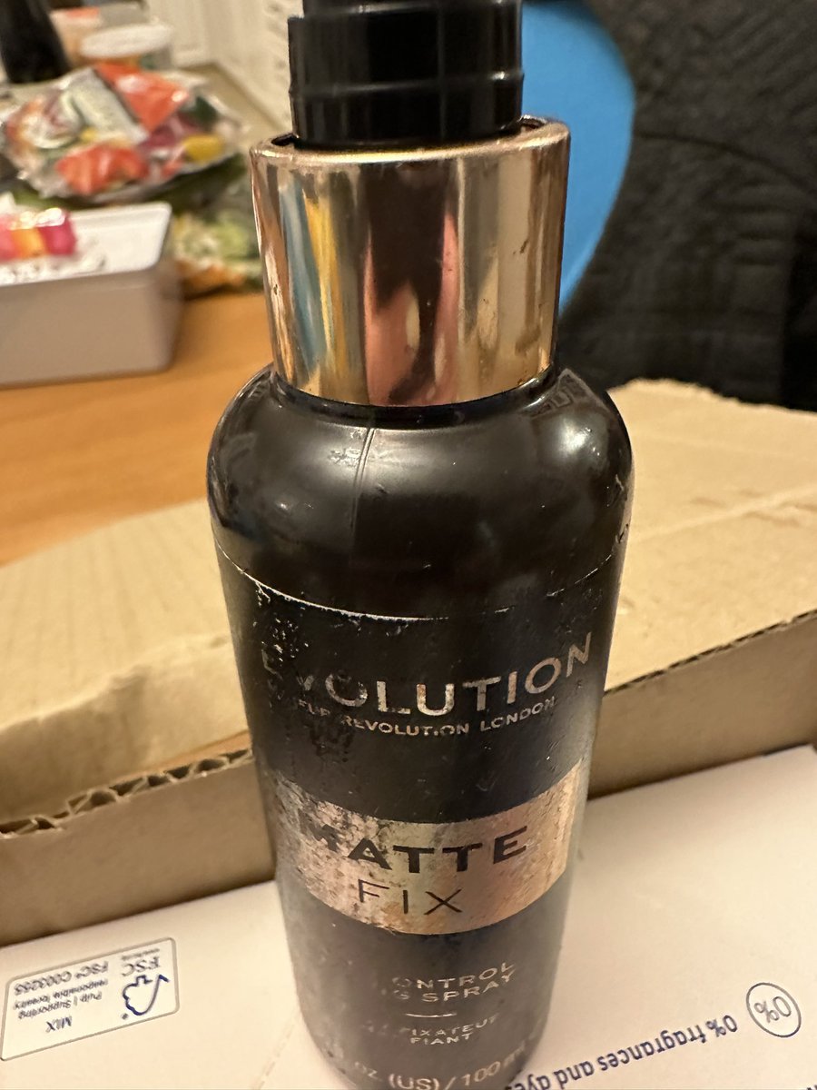 anagcw's tweet photo. @BootsHelp I received my order this evening and this was the shape of the revolution oil ordered - damaged, no lid and obviously not in the condition to be sent out! https://t.co/rvWMEmgbXe