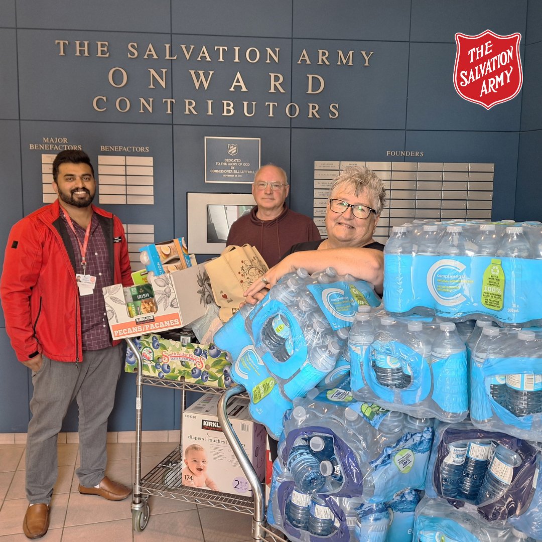 TSACSC's tweet photo. Thank you to Vulcan United Church for driving up to Calgary to bless us with a generous donation of items to use for men, women, and families. 🙏❤️ #TSAC https://t.co/PcepBU5rsG