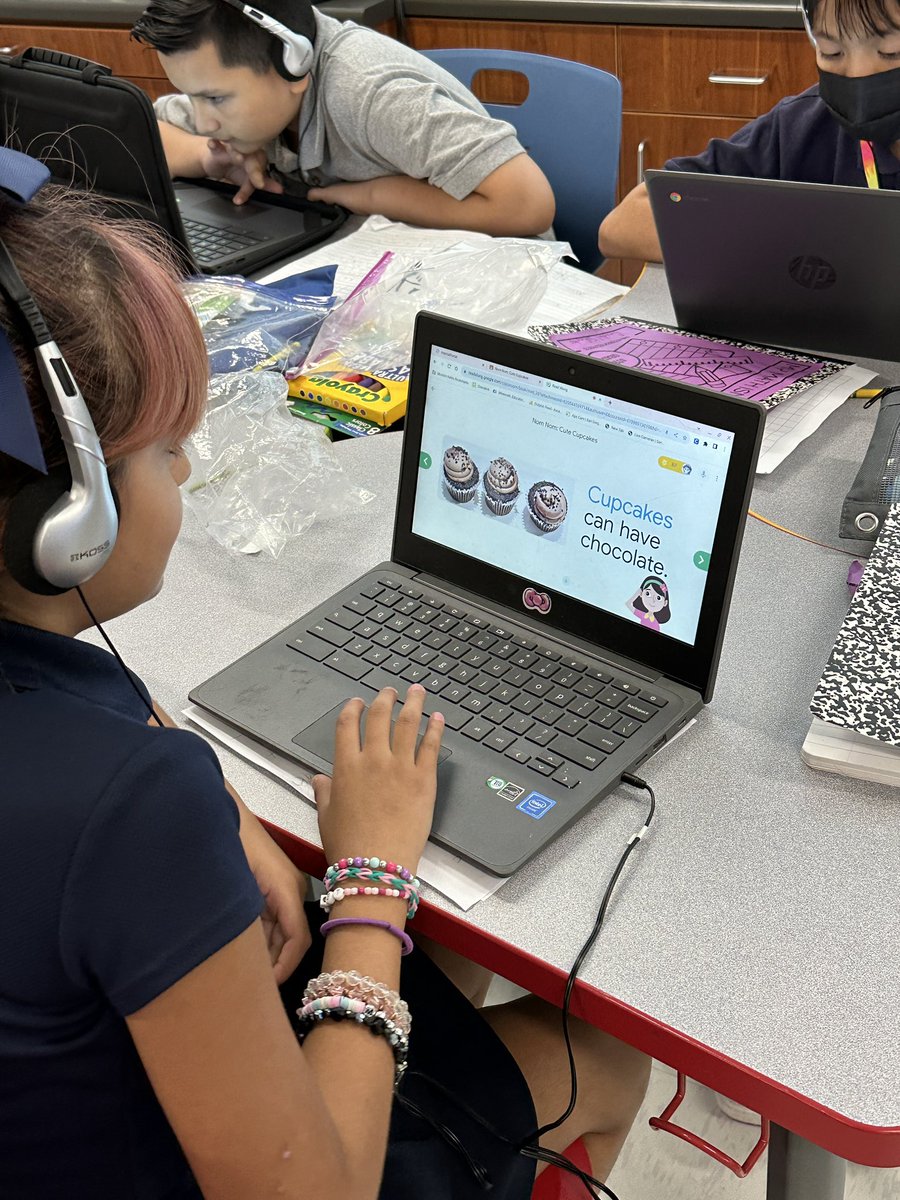 JChaparroMV's tweet photo. Thank you @edtechwizard for an awesome lesson on Google Read Along with my class! This is an awesome resource for our EB kiddos! @MissionValleyES @ALPsDepartment https://t.co/PhEnnysGPD