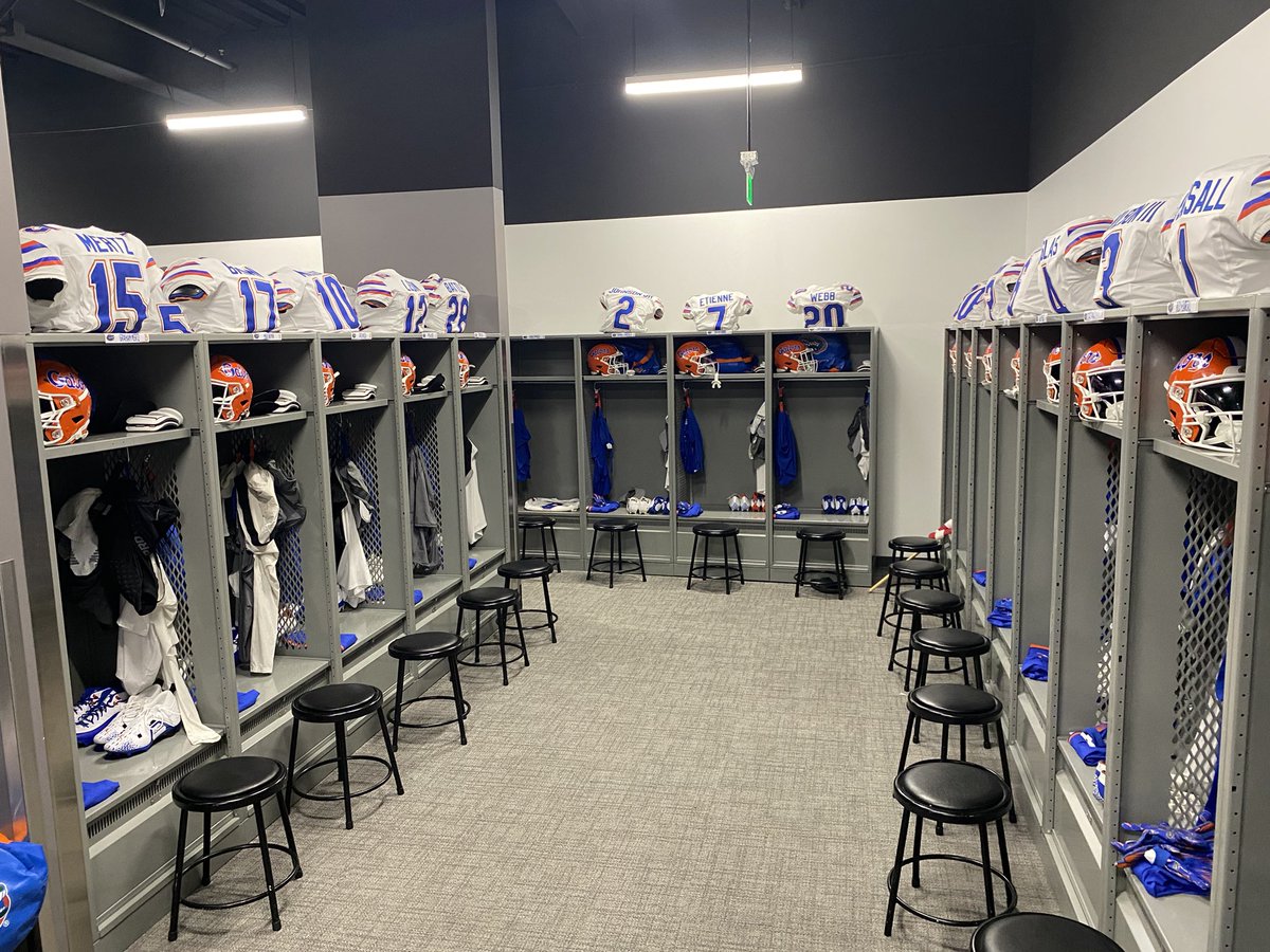 GatorsEquipment's tweet photo. Set up and ready to go here in Utah!!! #GoGators 🐊 https://t.co/RoACg6EpW5