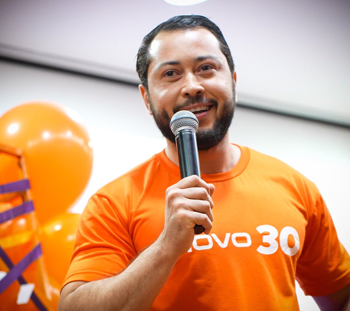 emersonjarude's tweet photo. AGRADECER! 💜🧡

A cada encontro nosso eu tenho ainda mais certeza que estamos no caminho certo. Obrigado por sempre serem o gás que nos motiva e faz seguir.

Agora é NOVO! 🫶🏻 https://t.co/1ZJPJwPlkE