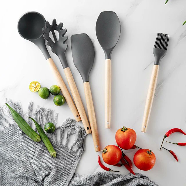 Cooking Utensils only for 45.58$ instead of 91.16$ comment down below if you want the link👇
#kitchentools #kitchenappliances #kitchen #kitchen #cookingutensils