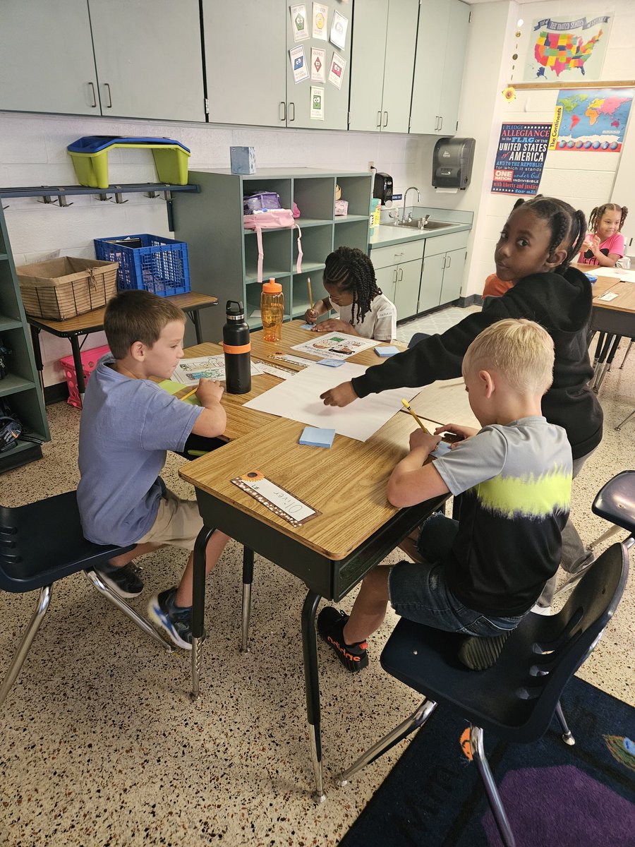 krm3a1217's tweet photo. First week of 2nd grade done. On to the next https://t.co/jFdAeC5hzg