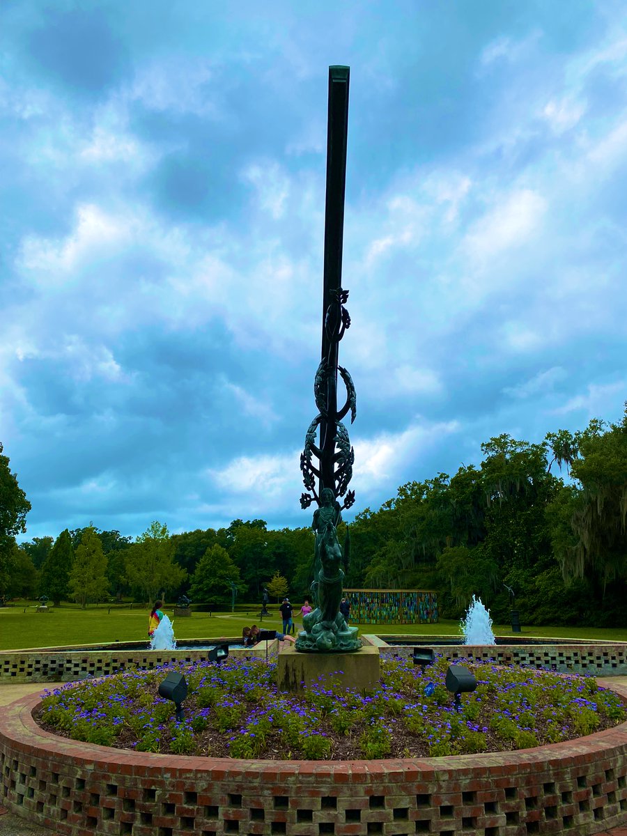 TealSeptember's tweet photo. #BrookgreenGardens #Botanicalgarden in #GeorgetownCounty, #SouthCarolina Named one of the Top 10 Gardens in the US by Trip advisor. It has sculpture gardens and wildlife preserve,located just south of #MurrellsInlet. It has 9,100-acres.We had a wonderful time there.#garden #zoo https://t.co/9pMwNWFl8w