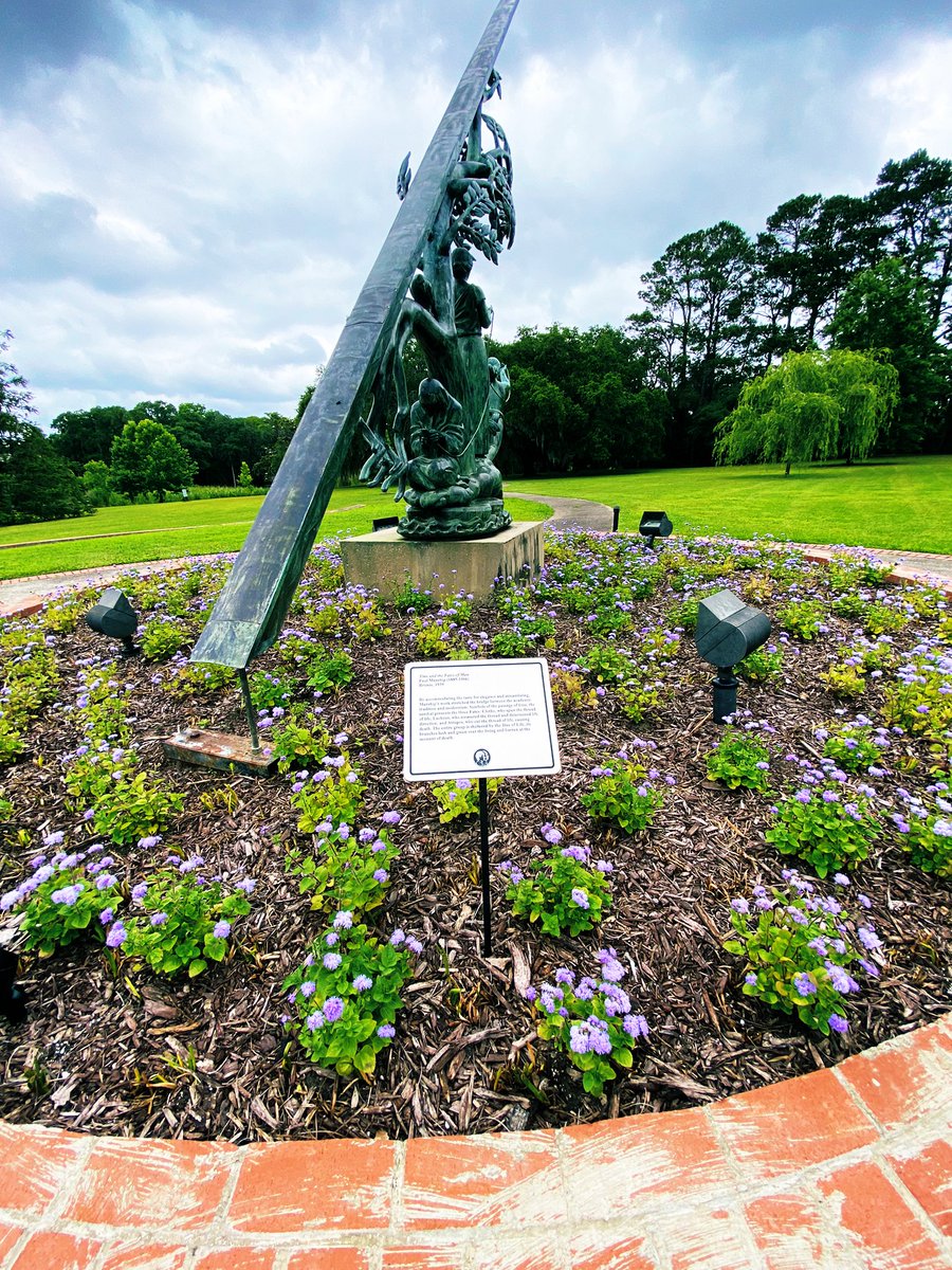TealSeptember's tweet photo. #BrookgreenGardens #Botanicalgarden in #GeorgetownCounty, #SouthCarolina Named one of the Top 10 Gardens in the US by Trip advisor. It has sculpture gardens and wildlife preserve,located just south of #MurrellsInlet. It has 9,100-acres.We had a wonderful time there.#garden #zoo https://t.co/9pMwNWFl8w