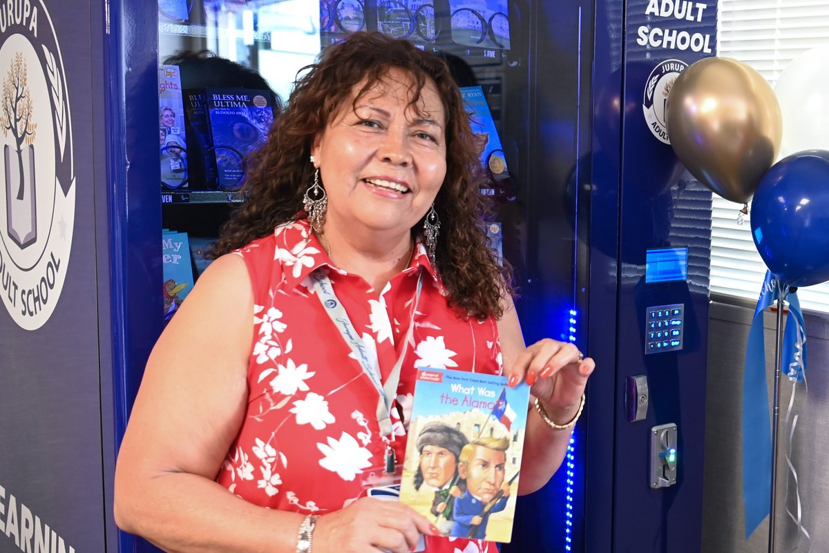 JUSD_Supt's tweet image. I had the pleasure of attending a ribbon-cutting ceremony for a book vending machine at Jurupa Adult School.  This project highlights the importance of Literacy Without Limits for JUSD students of all ages  

#jusd #jusdshares #jusdvision #jurupexperience #literacywithoutlimits