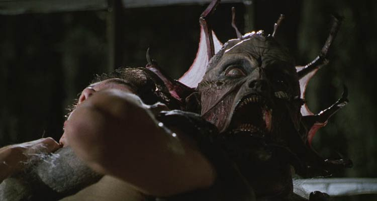 jlinzombie's tweet photo. 22 anos atrás, em 31 de Agosto, era lançado o primeiro Olhos Famintos. Mas o filme também é conhecido como o trauma de uma geração inteira. https://t.co/yBCNTP1V79