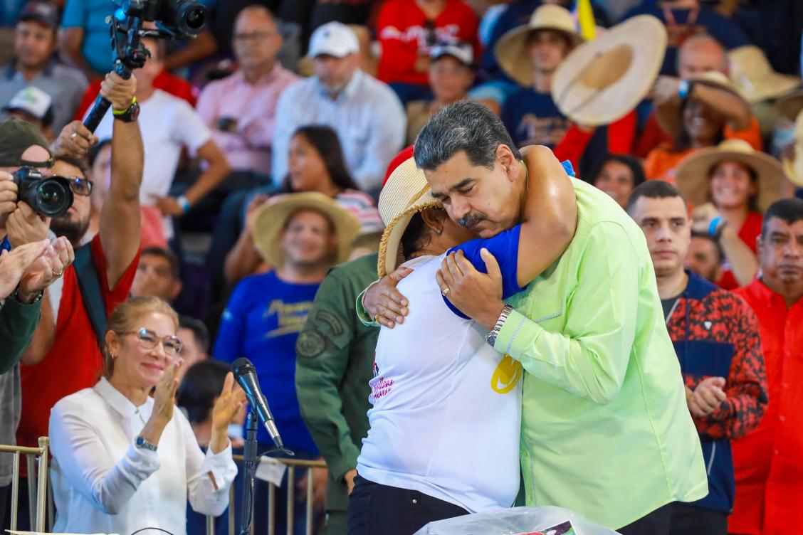 Ordené censar a todos los campesinos, campesinas, pescadores y pescadoras, para incorporarlos en el Sistema Patria y acompañarlos con un incentivo y apoyo directo. ¡Protección Social al Pueblo! ¡Cuentan conmigo!