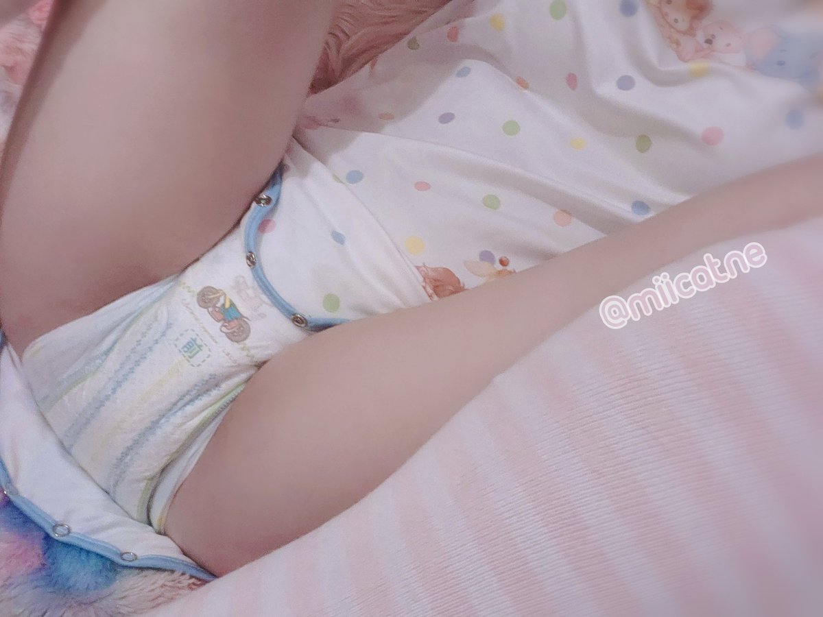 miicatne's tweet photo. おはよう〜☀️💕
好きなパンパースを穿いてるにゃん🍼🎀

#abdl #おむつ #幼児退行 https://t.co/0ytoWMHQN4