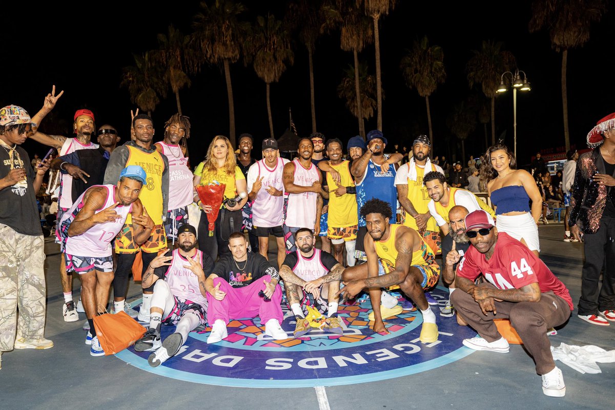 Cassy Athena 📸 tweet media