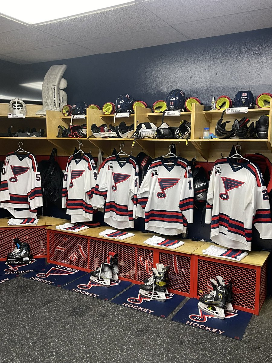 JrBluesHockey's tweet image. Locker Room is ready for our first Exhibition game tomorrow night vs. Missouri State ACHA D1 team. Puck Drop is 8:00pm. 🏒 #LetsGoBlues #PlayForTheLegacy #JrNotes @NA3HL