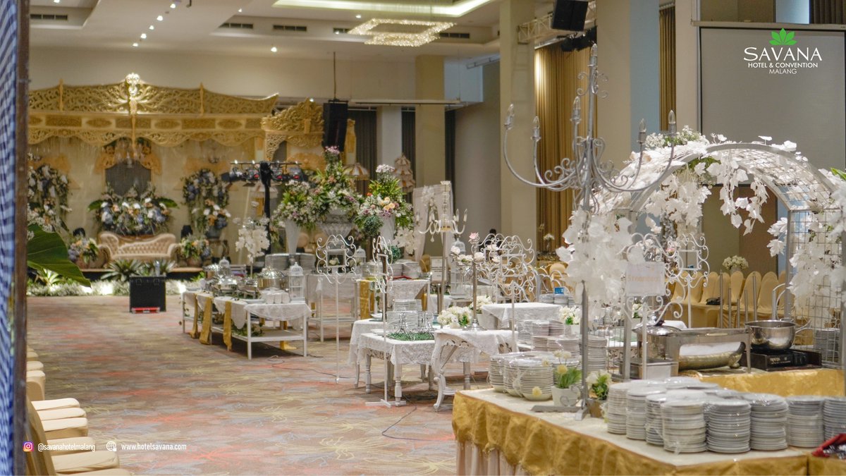 SavanaHotel's tweet image. "Romantic value in a marriage is a important thing. Apart from being romantic, Savana Hotel &amp;amp; Convention Malang also provides luxury, warmth, and comfort for your wedding."

Info &amp;amp; Reservation:
☎ (0341) 495555 
📱 0811-3110-3838

#intimatewedding #hotel