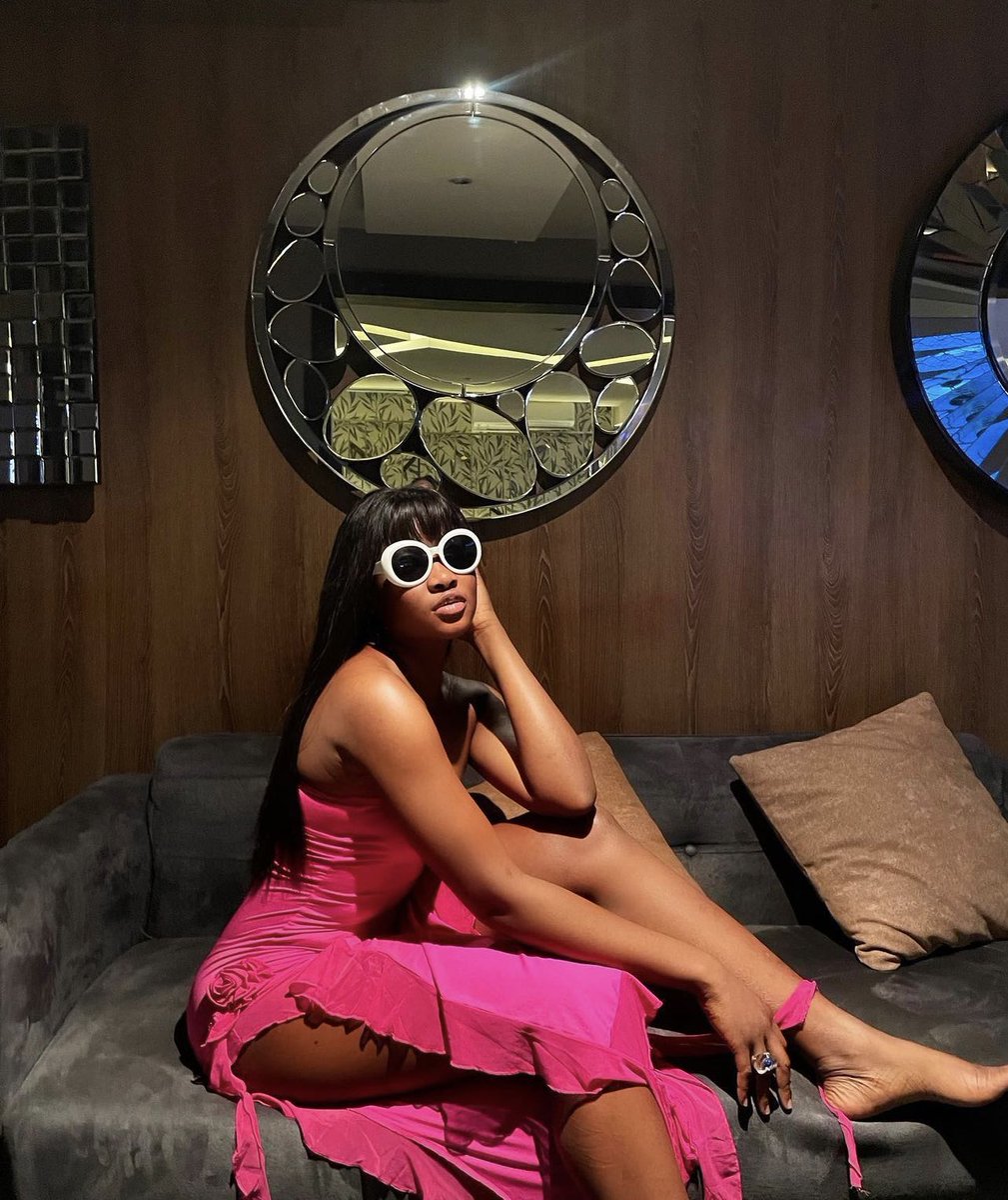 Ellabugati's tweet photo. At this point of the game 

Who is going to win the 120million naira 

Retweet for Ilebaye 
Like for Ceec

#BBNaija  #BBNaijaAlIStars https://t.co/KIQlIL1Plw