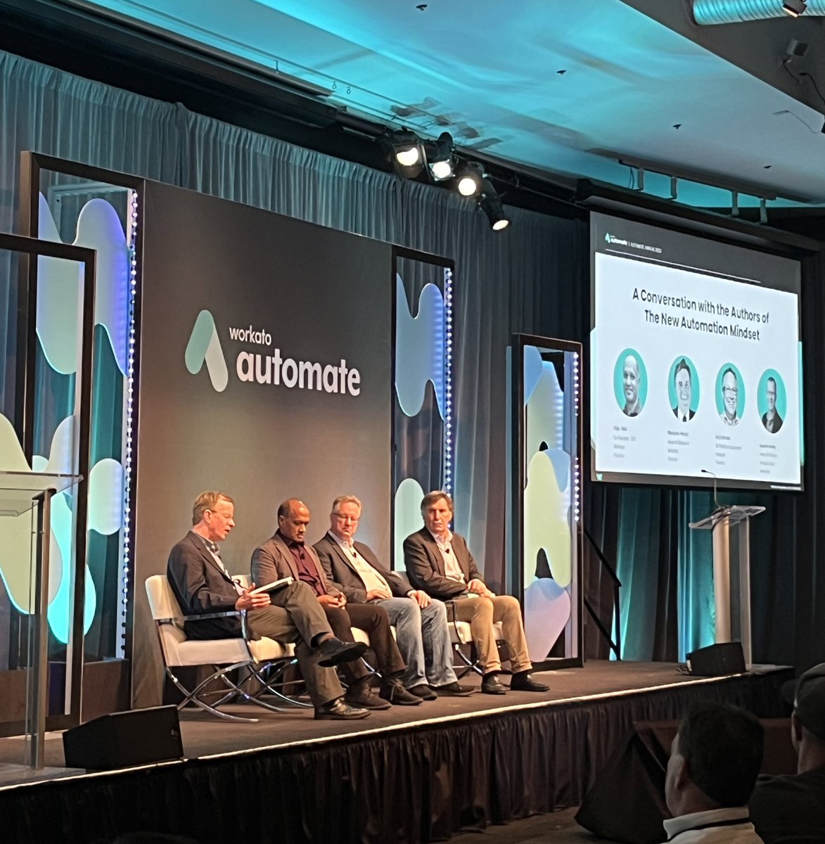 Now to hear from our authors of The New Automation Mindset <a href="/vijaytella/">Vijay Tella @Workato</a>, <a href="/chiefmartec/">Scott Brinker</a>, <a href="/mpezziniITadv/">Massimo Pezzini (IT Advisor)</a> — moderated by Quentin Hardy <a href="/googlecloud/">Google Cloud</a> 📚