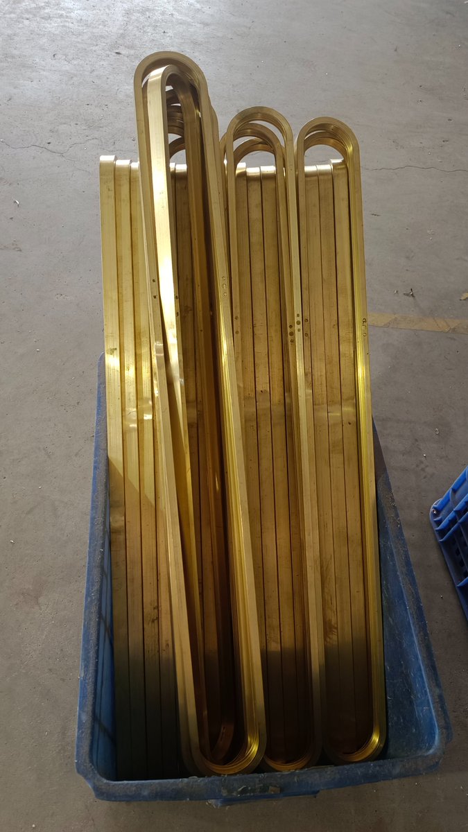 KaboLighting's tweet photo. Brass wall lamp https://t.co/06Uxdmfa6E