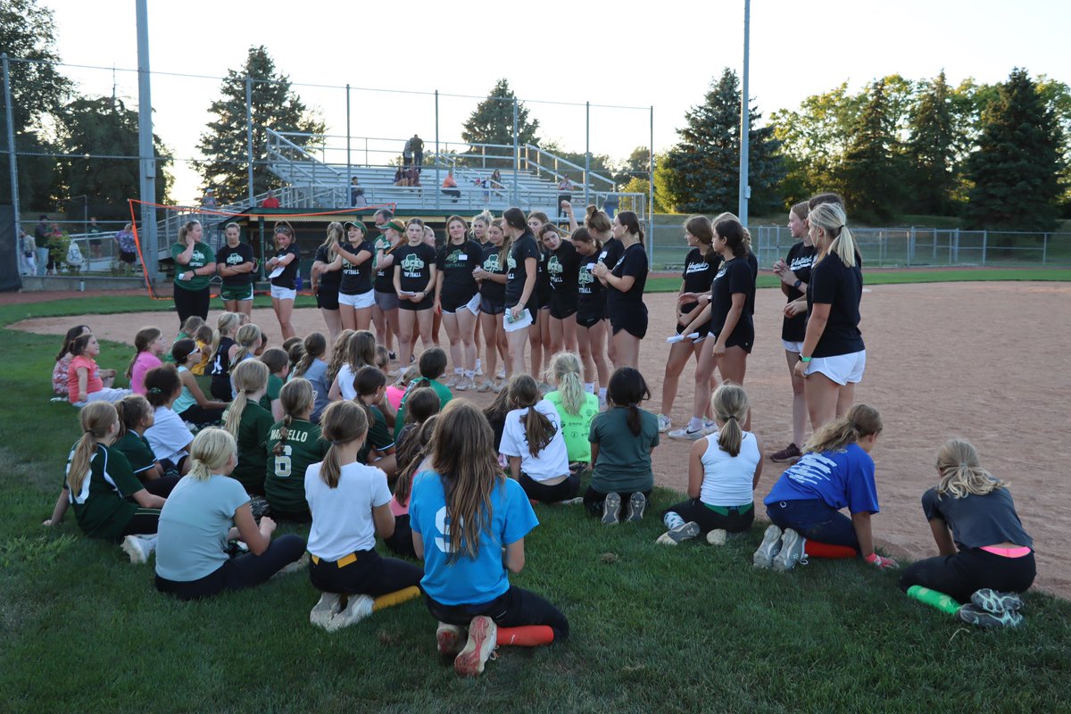 Chloe Tanner tweet media