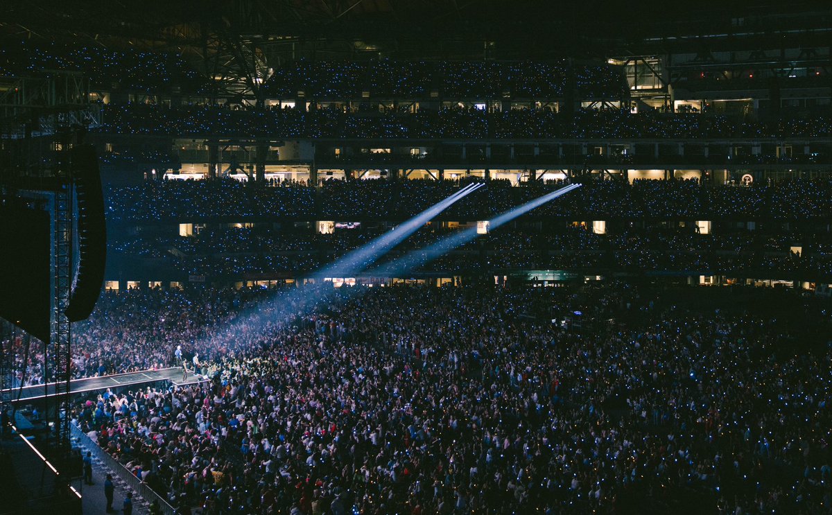 Jonas Brothers tweet media
