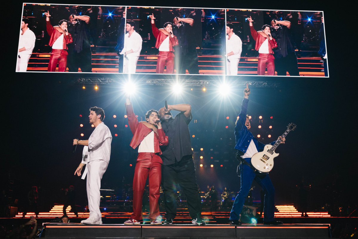 Jonas Brothers tweet media