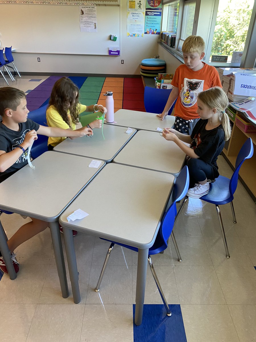 mrs_sderby's tweet photo. #longestpaperchain What students initially thought was a competition, turned out to be a lesson in what happens when we work #together as a #team. We were amazed at our results!! #collaboration #unity #PantherPride #qcsdproud @NeidigElem https://t.co/TFwkuWGjHq