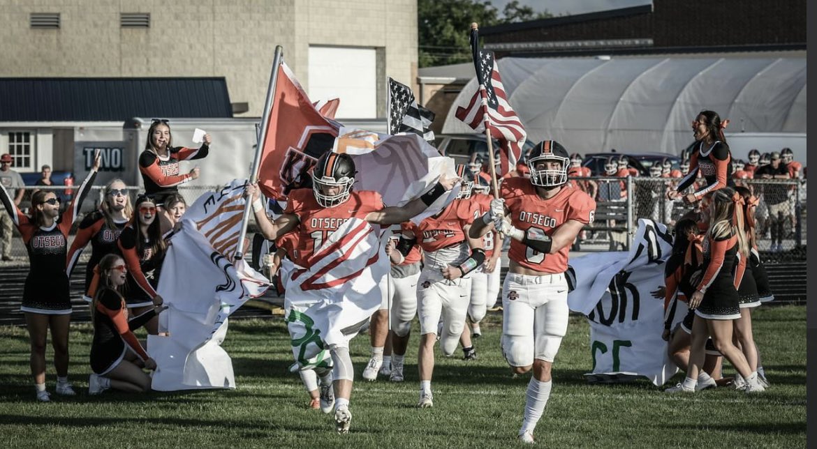 ohs_students_'s tweet photo. 🏈❕WHITE OUT TMR❕🏈 SEE YOU @ LC #GoKnights https://t.co/zPuNGFw23T