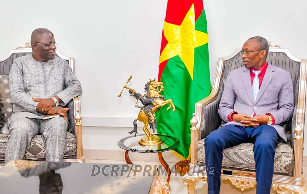 sigbf's tweet photo. Promotion du #secteur_privé : Le Premier ministre marque sa disponibilité pour accompagner les #entreprises nationales

Lire👇👇👇
https://t.co/nu45f305By

#Com_Gouv_BF 
#SIGBurkina 
#BurkinaFaso
#DAFANI https://t.co/aIGlmWFHrA