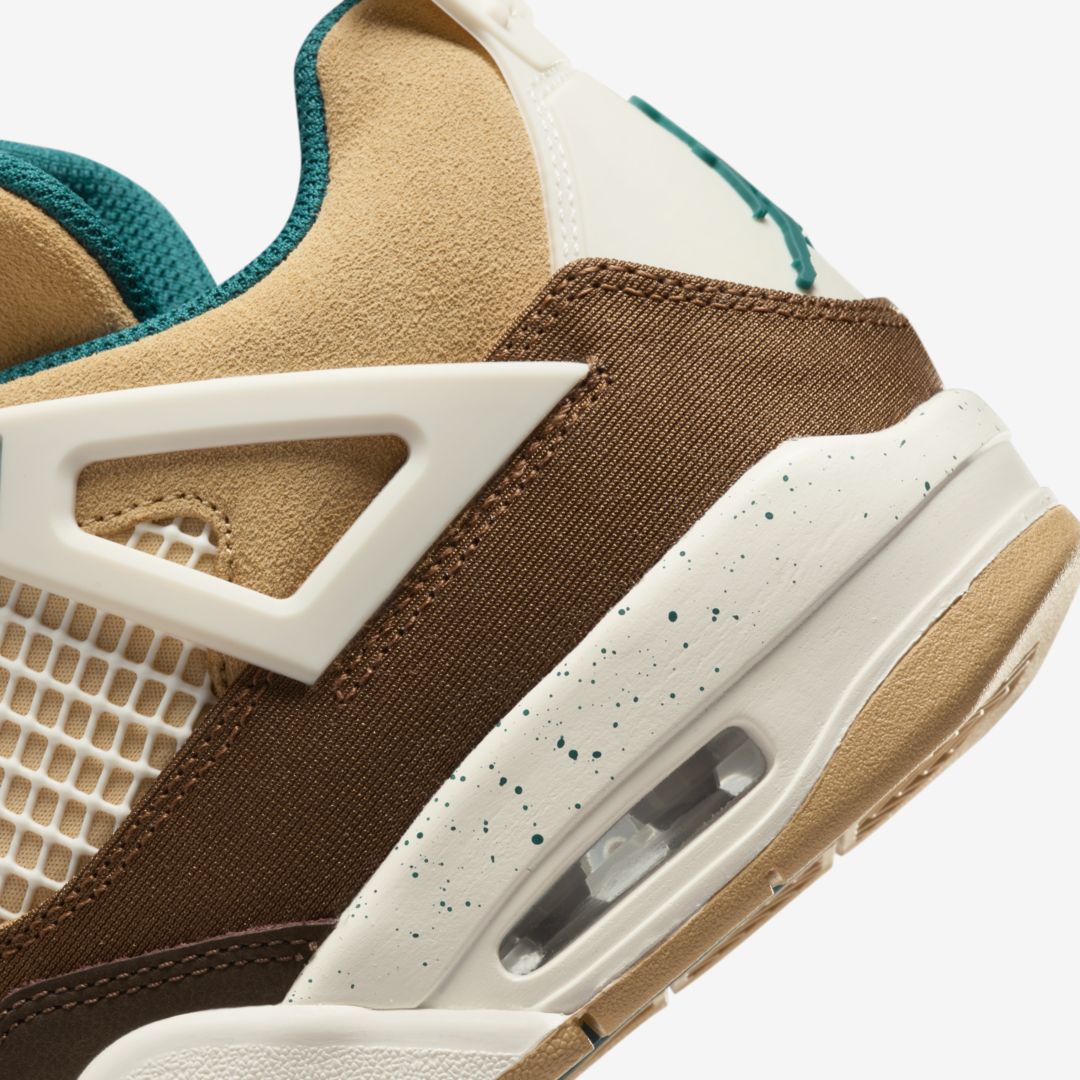 J23app's tweet photo. Official Images: Jordan 4 Retro Kids "Cacao Wow" https://t.co/5JgPi3QJFy