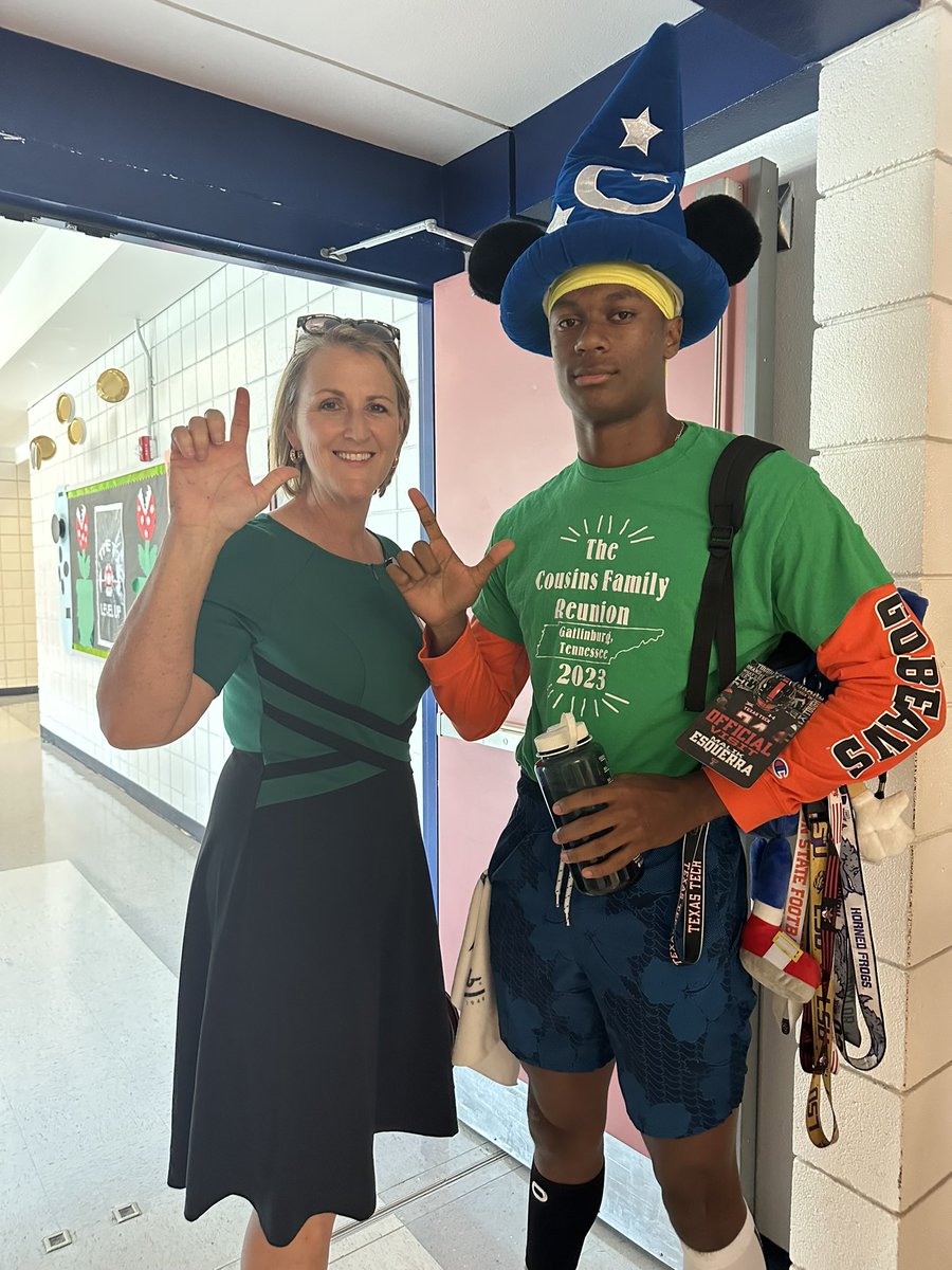 JoJfey's tweet photo. #StudentShoutout to @ShoeWolfPack Safety Malik Esquerra @TexasTechFB Commit who says he’s ready to take on @MISD_Athletics on 9/8 #WeAreKISD https://t.co/rzvmTkHC8g