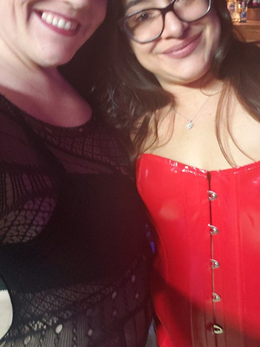 More party fun https://t.co/c9LZMzslUS<a href="/tag/model"class="tags"><span>#model</span></a><a href="/tag/actress"class="tags"><span>#actress</span></a><a href="/tag/lasvegas"class="tags"><span>#lasvegas</span></a><a href="/tag/bbw"class="tags"><span>#bbw</span></a><a href="/tag/camgirl%D9%90"class="tags"><span>#camgirlِ</span></a>