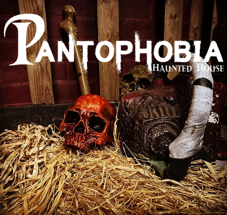 Come on down to the farm this October! The Waterfalls can’t wait to have you for dinner…🪓🎃

#Pantophobia #PantophobiaHauntedHouse #PantophobiaX #HomeHaunt #Halloween #Halloween2023 #BewareTheScarecrow #TheWaterfalls #Waterfall #Hillybilly #Farm #Farmhouse  #Scarecrow  #Horror
