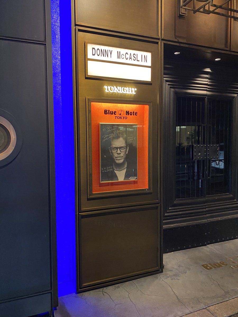 takemas13928201's tweet photo. 2023.8.31
#DonnyMcCaslin(sax) 2nd show #JonathanMaron(b)#JasonLindner(key)#ZachDanziger(ds)#ダニー・マッキャスリン #ブルーノート東京
1stも凄かったのだが…このセット、またまた上がっている。
1stとは入れ替わった曲もあるのだが、同じ曲でも展開が違って、別の曲のように聴こえる。
(1/3) https://t.co/5VOAZeETmq