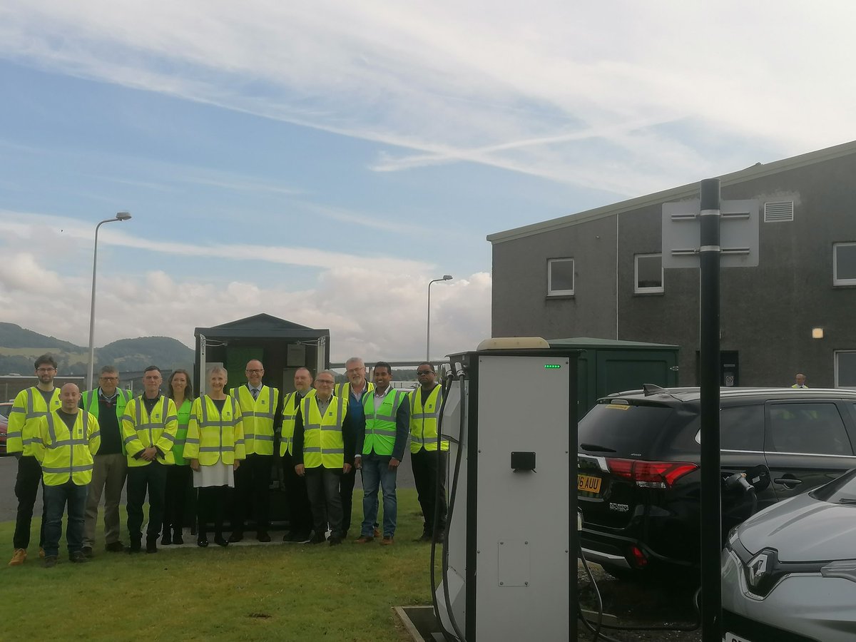 grahampinfield's tweet image. Roof solar panels generating the electricity that the flow battery stores that feeds the EV chargers to power the council vehicles at Friarton Depot. Launched today. Thanks to @StorTeraUK @scotentNews @scotent @investinperth @perthandkinross #smartlocalenergysystems #smartenergy
