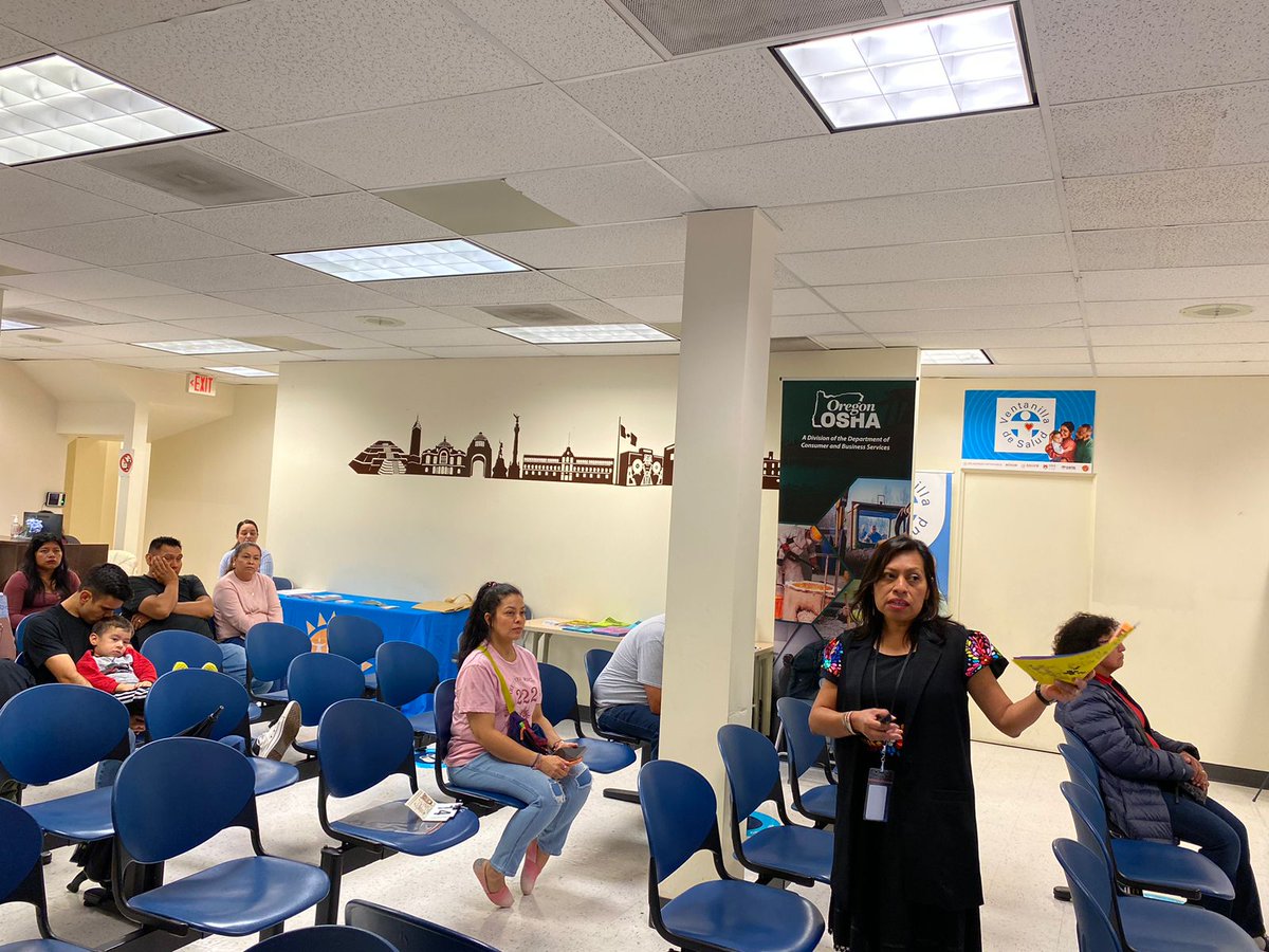quesnelc's tweet photo. Asesorías legales gratuitas, ¿Qué hacer en caso de accidente en el trabajo? recursos impresos, acompañamiento, son algunos de los servicios que ofrecieron en @ConsulMexPot hoy #OregonWCD, #OregonOsha, @PCUNoregon y @ICS_PDX durante la Semana de Derechos Laborales #SDL2023 https://t.co/ATfN1fqJYj