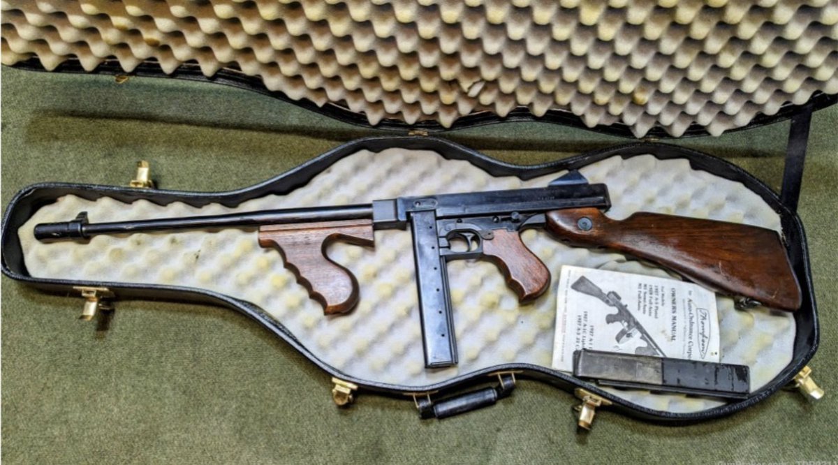 GunBroker's tweet image. Check out this 1927 Auto Ordnance Thompson w/ Violin Case. #TBT
💥 See it here: bit.ly/45Dzhz6
.
How much do you think it's worth?
.
#1927Thompson #Chicagotypewriter #GunBroker