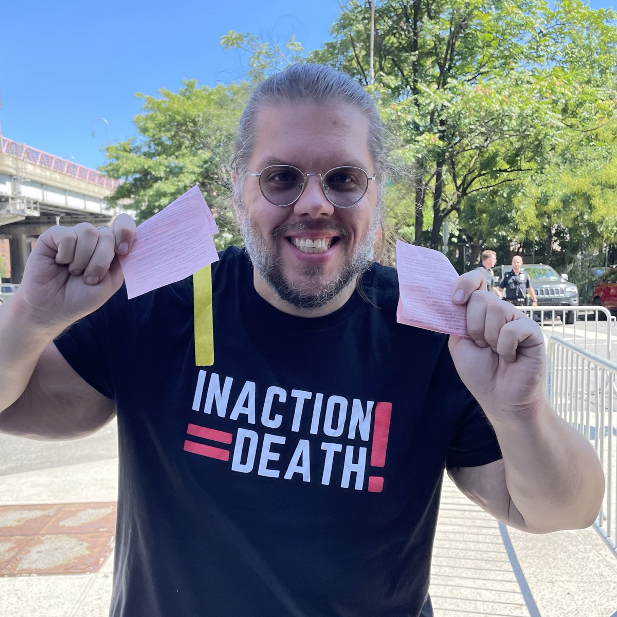 TheJoshParkin's tweet photo. #Overdose has killed over 300 of my friends and neighbors since 2020. 

Today, I was #arrested with 17 other advocates calling on @GovKathyHochul to authorize #OverdosePreventionCenters #OPCs! 

#HarmReduction and #OPCs saves lives! 

#IOADNYC #IOAD #NYC #EndOverdoses #EndStigma https://t.co/f2kaeYoscs