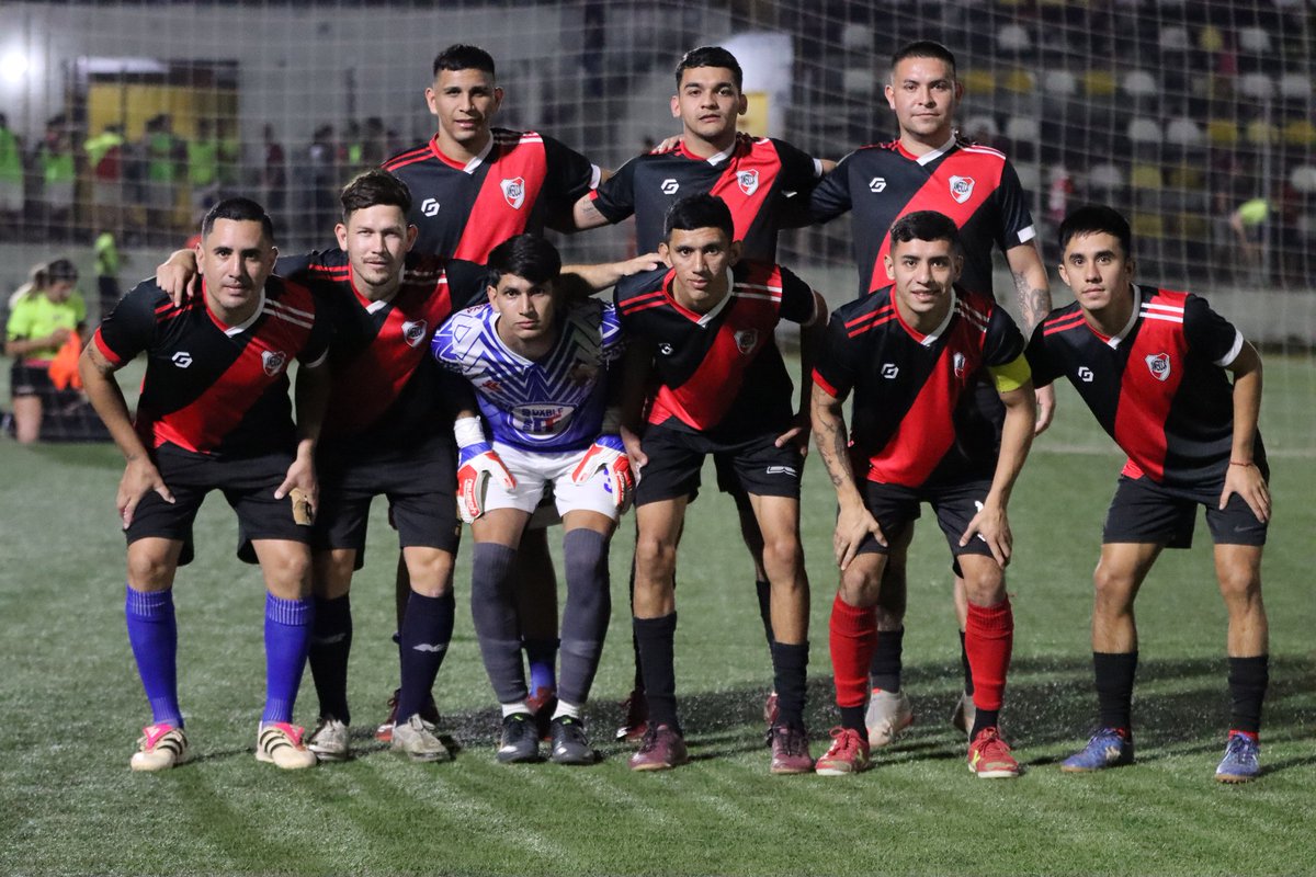 Vamossssss que esto recién empieza🔵🔴
<a href="/ligadetuiteros/">Más Liga</a>