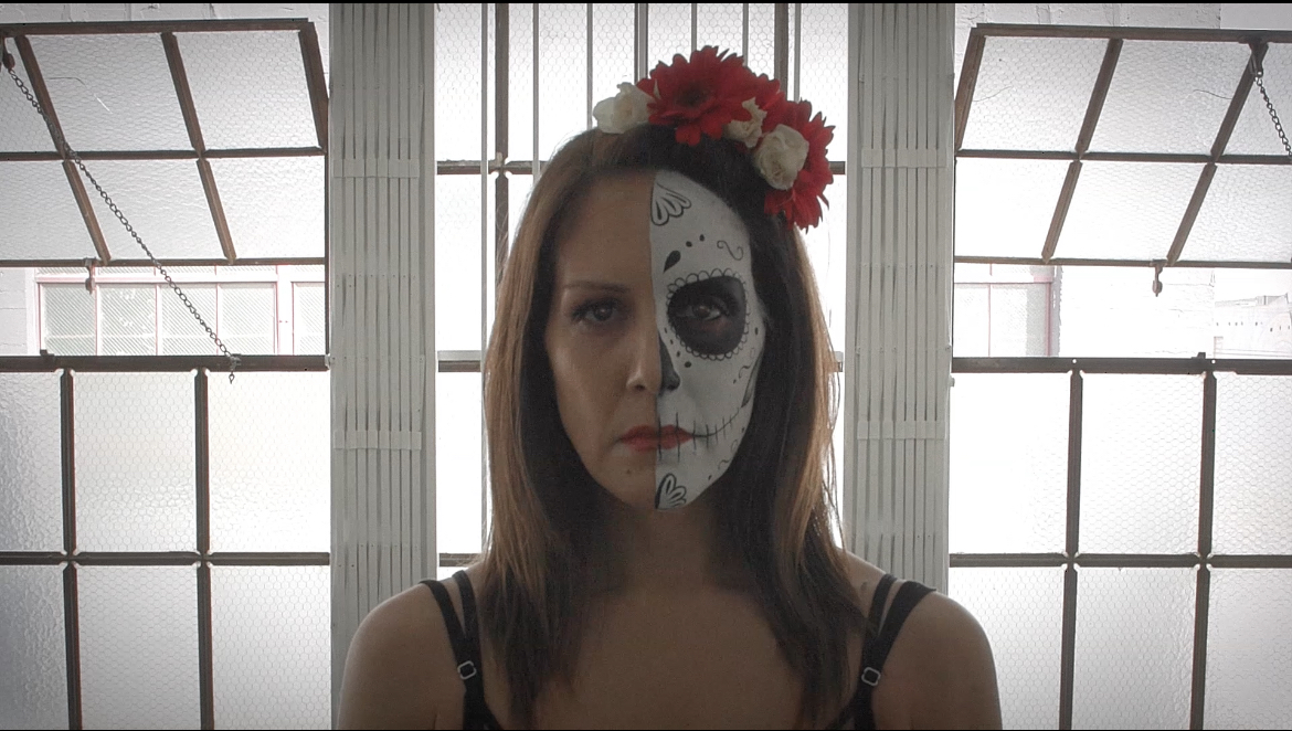 ICYMI: Jacqueline Hinton's (B.F.A. 2001) short dance film MI GRAN DOLOR was presented at <a href="/LADanceFilmFest/">LA Dance Film Fest</a>'s "Dance Films on the Lawn" event earlier this month.

Hinton choreographed, produced and performed in the film. #UTTADalumni

More: ladancefilmfest.org/attend/dance-f…