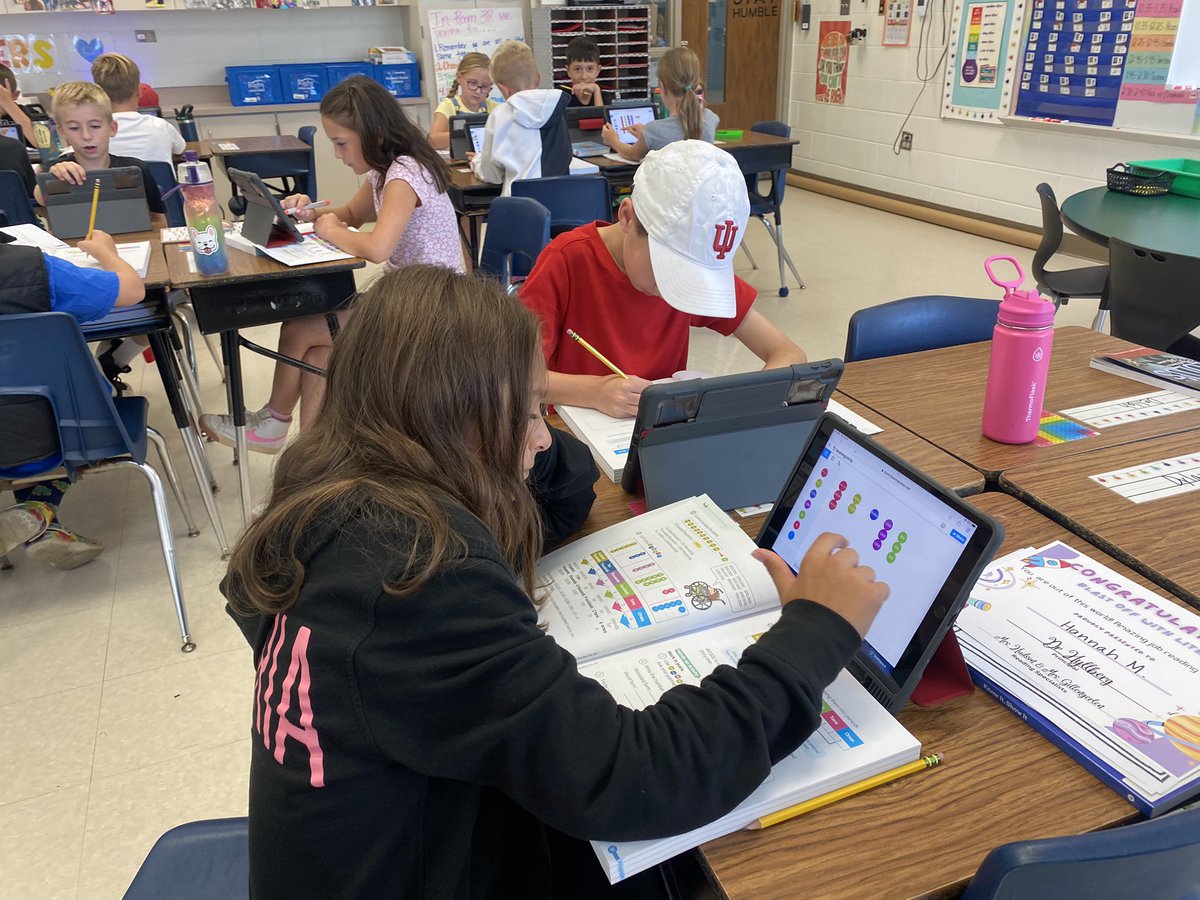 Using <a href="/brainingcamp/">Brainingcamp</a> to help show place value as we write numbers in standard, expanded and word form! <a href="/Lines220/">Arnett C. Lines Elementary</a> <a href="/Lines_Principal/">Dr. Hyllberg</a>