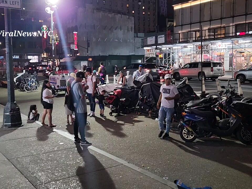 Hotstreek718's tweet photo. @ViralNewsNYC Migrants got $2000.00 and up scooters but no money to eat,pay bills or for a apartment or room? The city of New York needs to #PrivilegeCheck these illegal immigrants because there using the PEOPLE OF NEW YORK and THE STATE OF NEW YORK for income assistance when they are scamimg https://t.co/vlBE7HrxH2